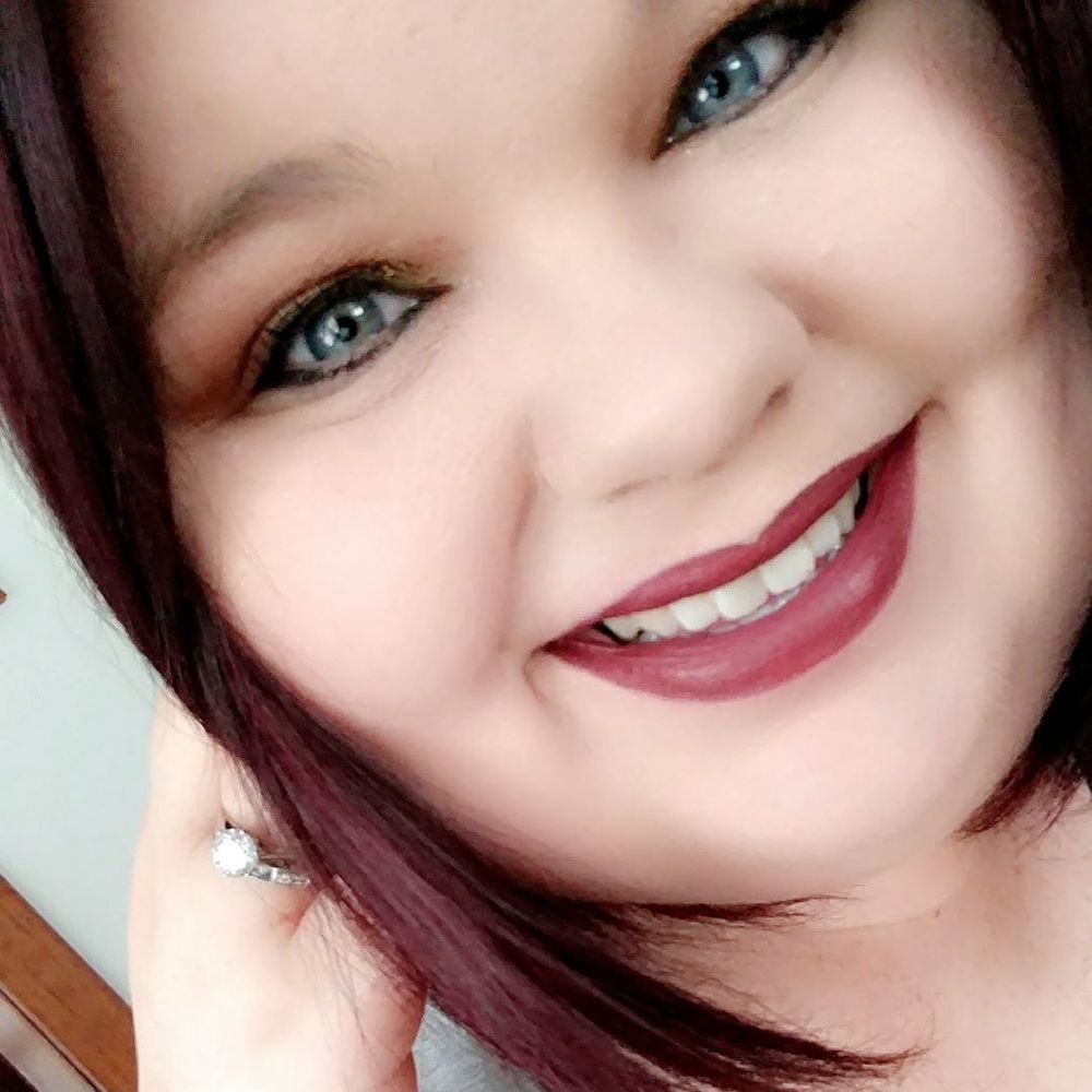 Meet your Posher, Caitlyn